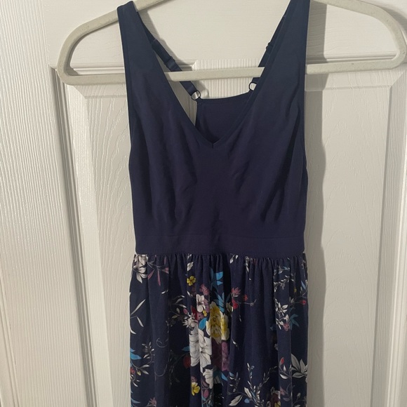 Casual dress - Picture 3 of 6